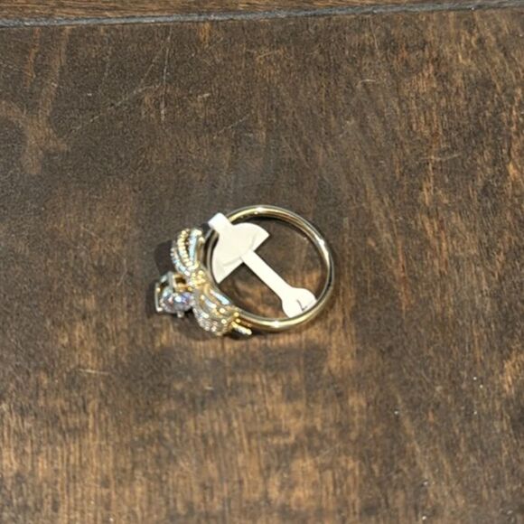 14K Gold Plated Ribbon Bow Diamond Charm Ring - Picture 5 of 9